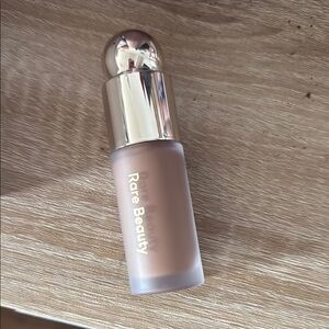 Rare Beauty Cream - the perfect tan shade contour SOLACE